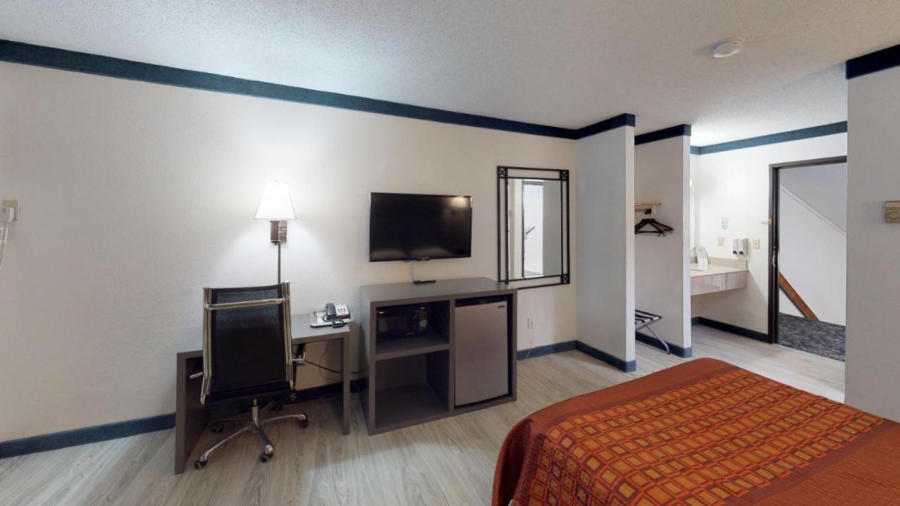 Waconia Inn And Suites Ngoại thất bức ảnh